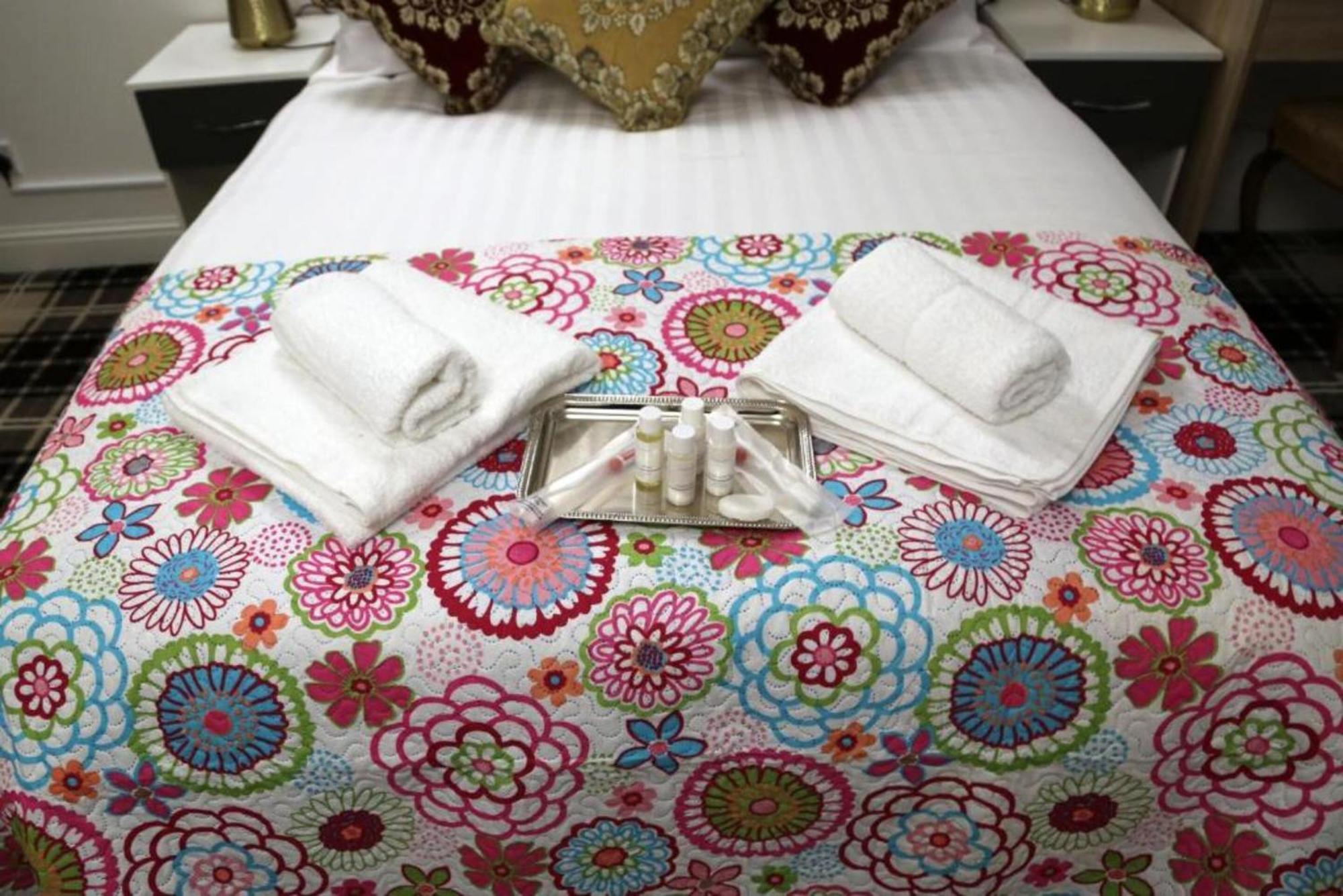 Oyo 4 Sisters Inn North Kyme Екстериор снимка
